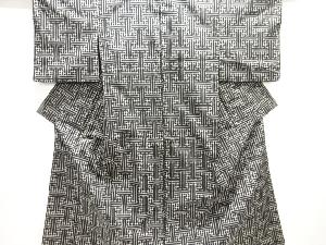 紗綾形模様織出し手織り紬着物